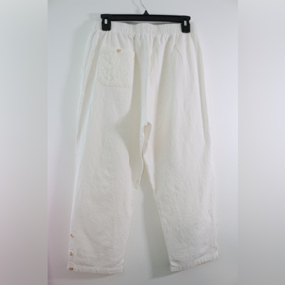 Women's White Ankle Pants with Relaxed Fit and Tapered Legs Sz M - Picture 3 of 6